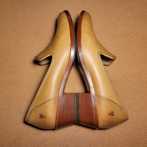 Frye Venetian Mule, Leather, Tan size 6 - Picture 5 of 5